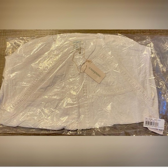 Sundance romance, textured short sleeve tee, petite small. White. - Picture 2 of 4